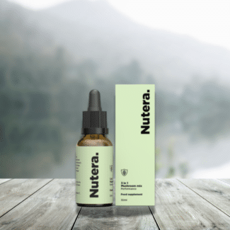 Discover the 3-in-1 Mix of Lion's Mane, Cordyceps and Chaga in a 20:1 liquid extract. A premium formula for focus, energy and natural vitality.