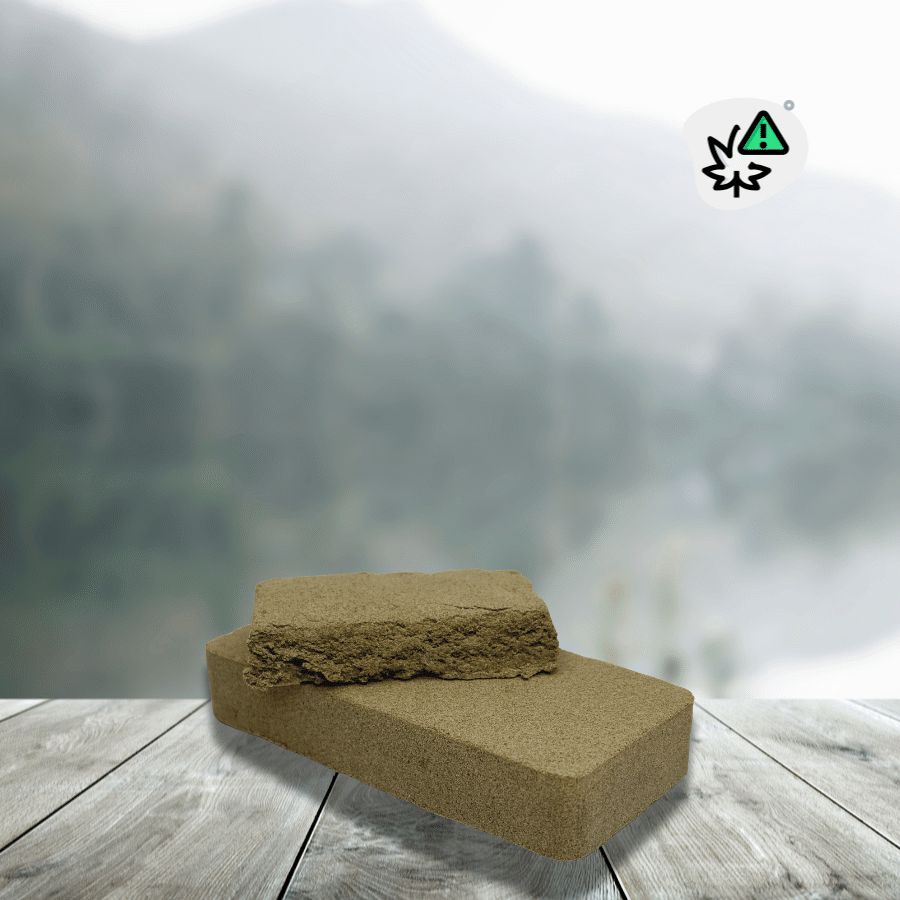 Discover Super Mousse DC10 50% Resin, a hemp resin inspired by the iconic aromatic profiles of Amnesia and Super Lemon Haze. This creation is distinguished by its foamy, supple, and airy texture, as well as its intensely lemony and fresh profile. With a 50% concentration, it belongs to the new generation of modern resins, combining rich terpenes, refined aesthetics, and a distinctive aromatic identity.